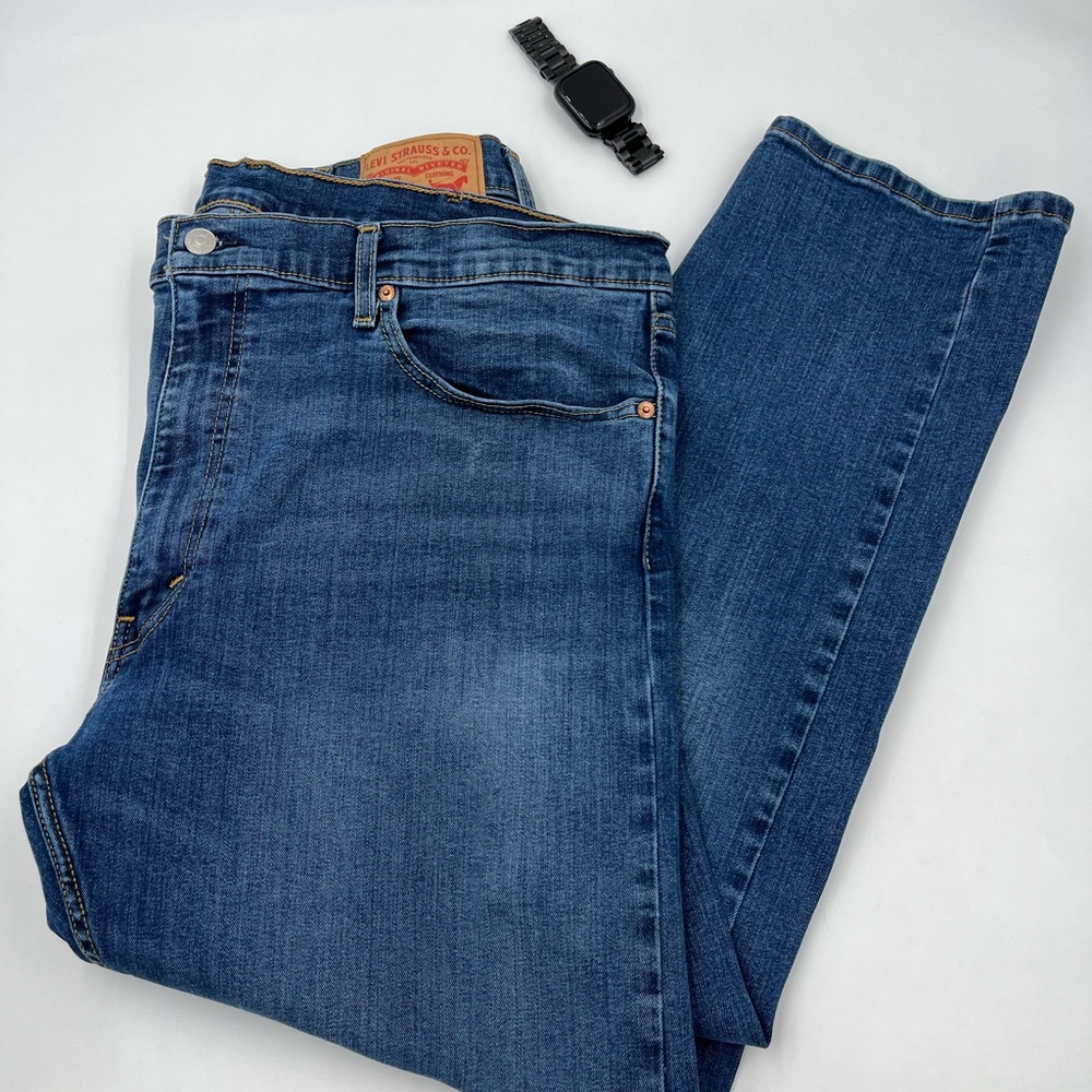 Levi's Men's Slim Fit Jeans in Classic Blue